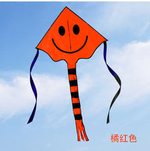 Load image into Gallery viewer, classic smiley face kite with flying line
